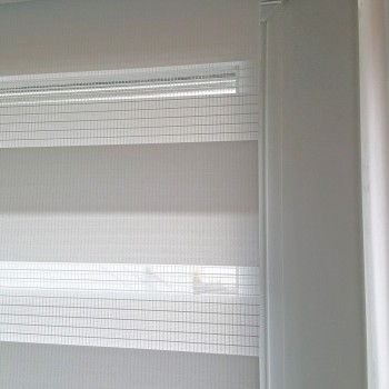 DUO-Rollo Klemmrollo VARIO inkl. Seitenführung Klemmträger ohne bohren - weiss